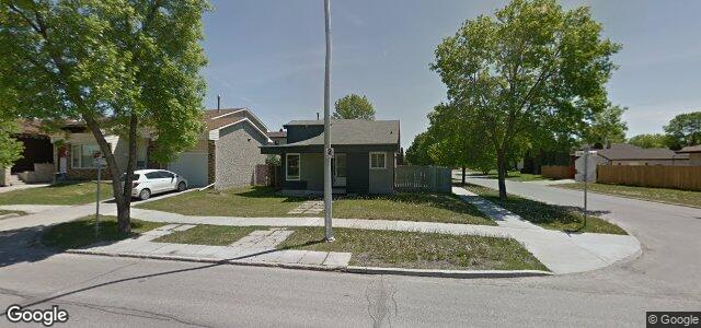 Larawan ng 2051 Sinclair Street sa Winnipeg, Manitoba