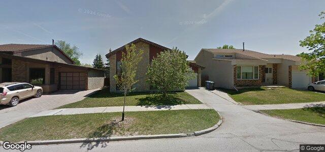Larawan ng 2059 Sinclair Street sa Winnipeg, Manitoba