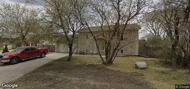 Larawan ng 2419 Ferrier Street sa Winnipeg, Manitoba