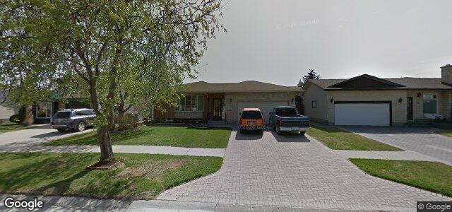 Larawan ng 30 Amanda Crescent sa Winnipeg, Manitoba