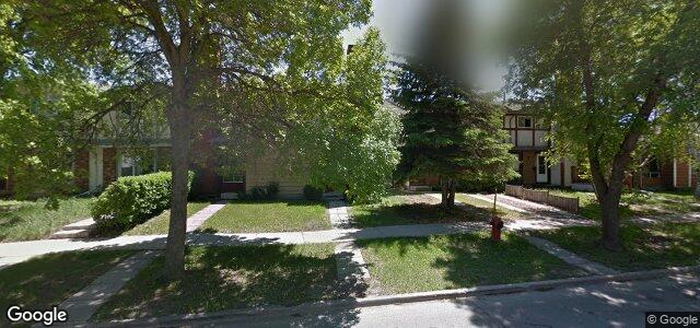 Larawan ng 3027 Sinclair Street sa Winnipeg, Manitoba