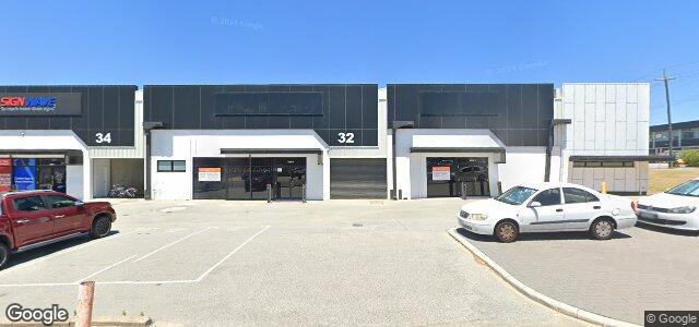 Larawan ng 32 Hutton Street sa Winnipeg, Manitoba