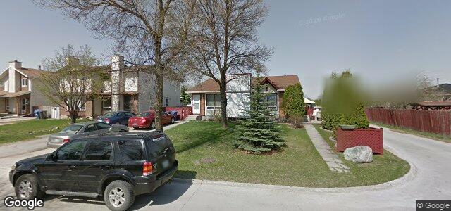 Photo of 32 Woodlark Place in Winnipeg, Manitoba