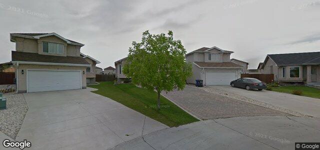 Larawan ng 35 Sovereign Cove sa Winnipeg, Manitoba