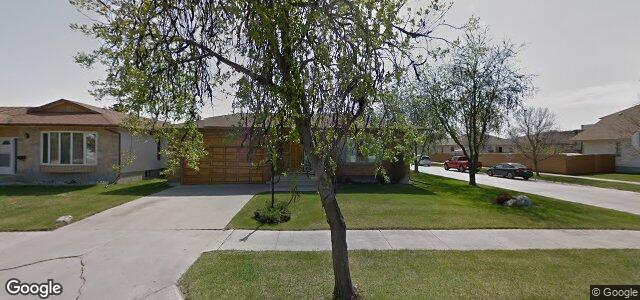 Larawan ng 42 Amanda Crescent sa Winnipeg, Manitoba