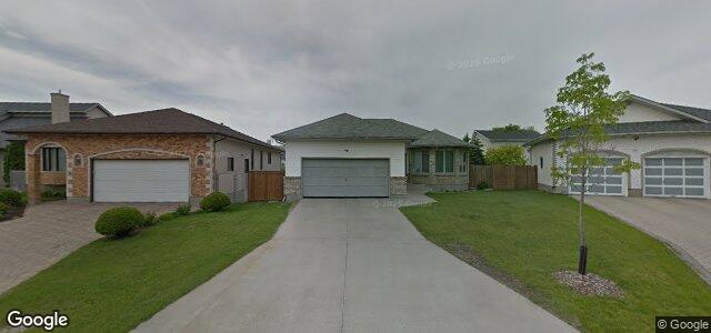 Larawan ng 42 Waimea Cove sa Winnipeg, Manitoba