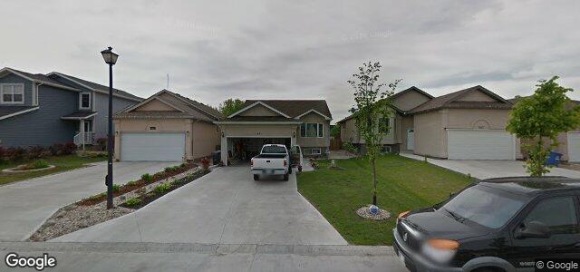 Larawan ng 451 Swailes Avenue sa Winnipeg, Manitoba