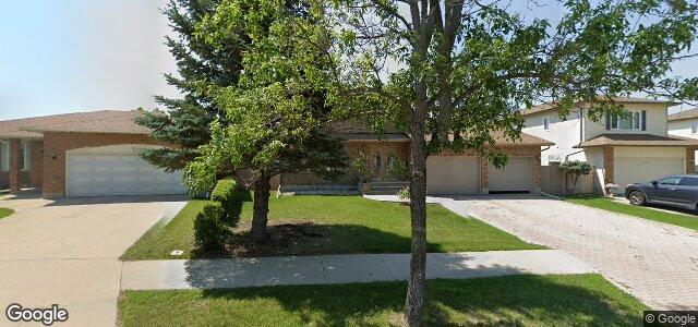 Larawan ng 542 Templeton Avenue sa Winnipeg, Manitoba