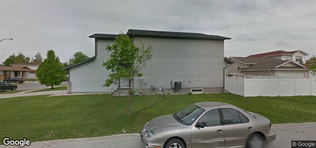Larawan ng 543 Templeton Avenue sa Winnipeg, Manitoba
