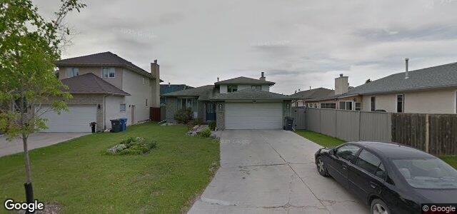 Larawan ng 6 Waimea Cove sa Winnipeg, Manitoba