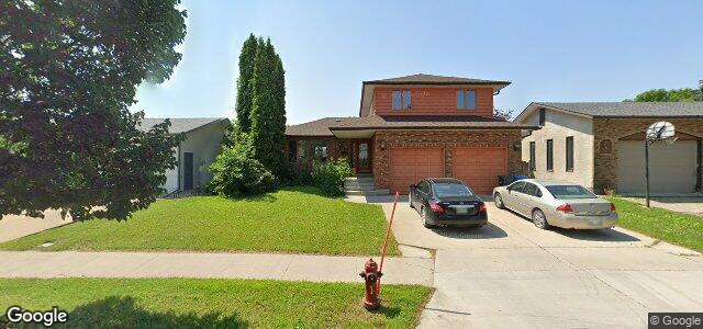 Larawan ng 610 Templeton Avenue sa Winnipeg, Manitoba