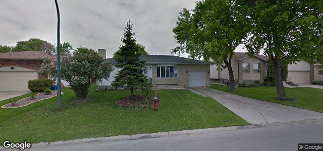 Larawan ng 683 Beecher Avenue sa Winnipeg, Manitoba