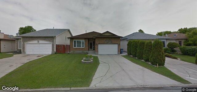 Larawan ng 705 Beecher Avenue sa Winnipeg, Manitoba