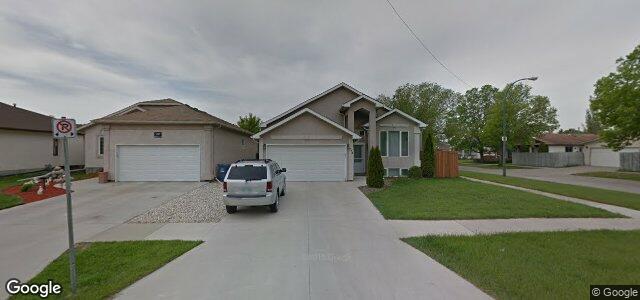 Larawan ng 714 Beecher Avenue sa Winnipeg, Manitoba