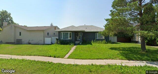 Larawan ng 724 Templeton Avenue sa Winnipeg, Manitoba