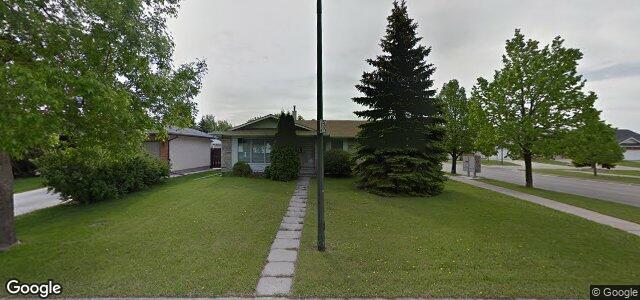 Larawan ng 74 Blackthorne Bay sa Winnipeg, Manitoba