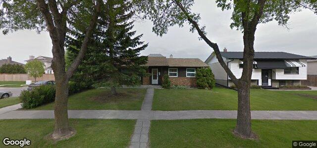 Larawan ng 75 Blackthorne Bay sa Winnipeg, Manitoba