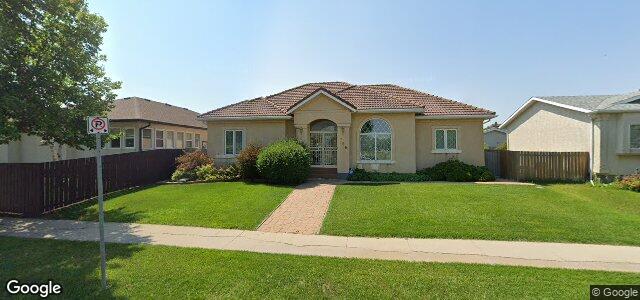 Larawan ng 756 Templeton Avenue sa Winnipeg, Manitoba