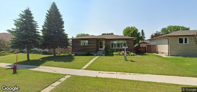 Larawan ng 764 Templeton Avenue sa Winnipeg, Manitoba