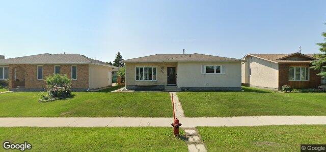 Larawan ng 824 Templeton Avenue sa Winnipeg, Manitoba