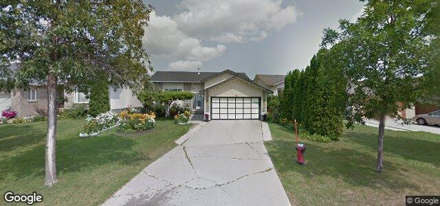 Larawan ng 829 Beecher Avenue sa Winnipeg, Manitoba
