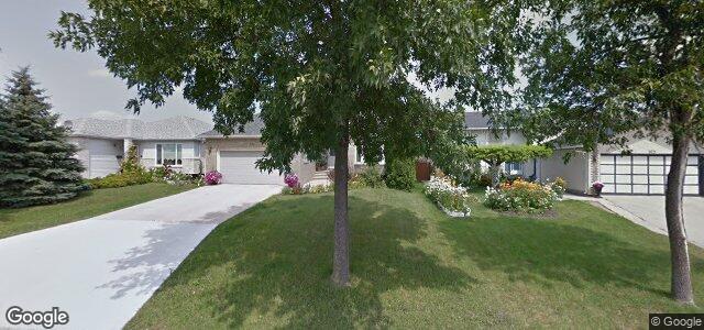 Larawan ng 831 Beecher Avenue sa Winnipeg, Manitoba