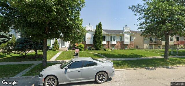 Larawan ng 839 Templeton Avenue sa Winnipeg, Manitoba