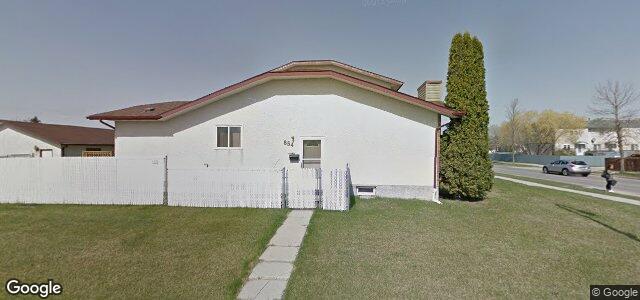 Larawan ng 854 Templeton Avenue sa Winnipeg, Manitoba