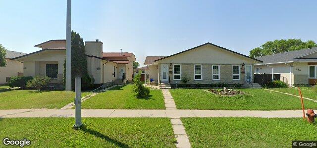 Larawan ng 876 Templeton Avenue sa Winnipeg, Manitoba