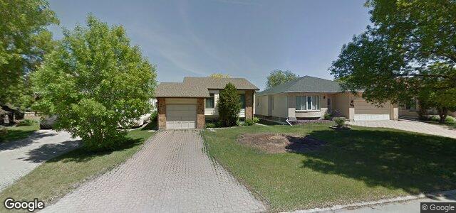Larawan ng 879 Beecher Avenue sa Winnipeg, Manitoba