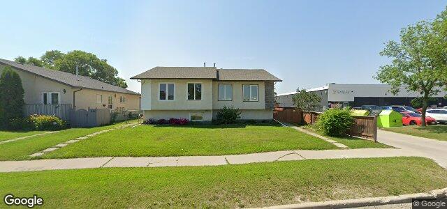 Larawan ng 890 Templeton Avenue sa Winnipeg, Manitoba