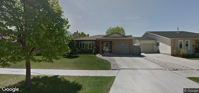 Larawan ng 892 Beecher Avenue sa Winnipeg, Manitoba