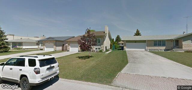 Larawan ng 967 Beecher Avenue sa Winnipeg, Manitoba