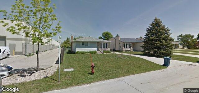 Larawan ng 973 Beecher Avenue sa Winnipeg, Manitoba