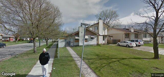 Larawan ng 1 Bondar Bay sa Winnipeg, Manitoba