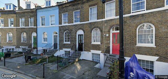 Larawan ng 10 Keystone Crescent sa Winnipeg, Manitoba