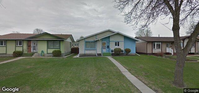 Larawan ng 10 Mankato Crescent sa Winnipeg, Manitoba