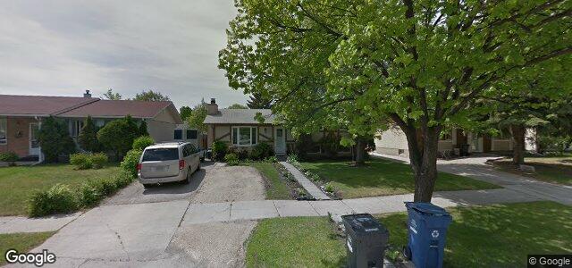 Larawan ng 10 Prince Philip Crescent sa Winnipeg, Manitoba
