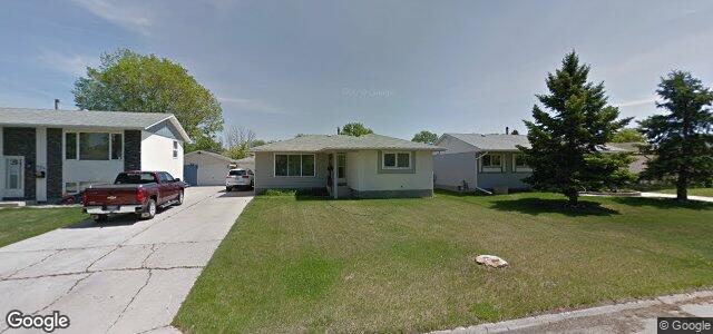 Larawan ng 100 Madrill Close sa Winnipeg, Manitoba