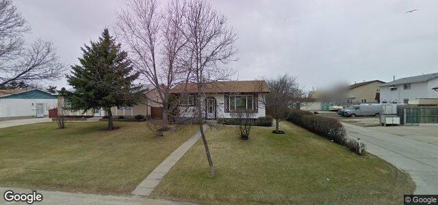 Larawan ng 102 Marbury Road sa Winnipeg, Manitoba