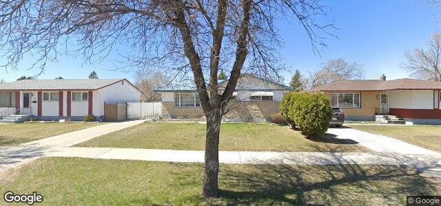 Larawan ng 104 Maberley Road sa Winnipeg, Manitoba
