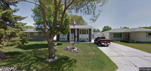 Larawan ng 104 Madrill Close sa Winnipeg, Manitoba