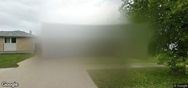 Larawan ng 105 Massena Crescent sa Winnipeg, Manitoba