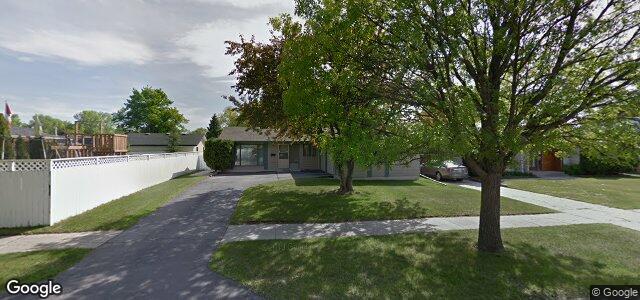 Larawan ng 106 Hiddleston Crescent sa Winnipeg, Manitoba