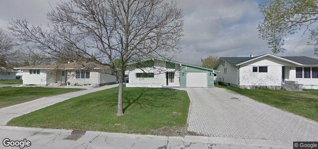 Larawan ng 107 Madrigal Close sa Winnipeg, Manitoba