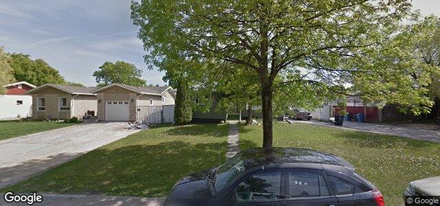 Larawan ng 11 Hiddleston Crescent sa Winnipeg, Manitoba