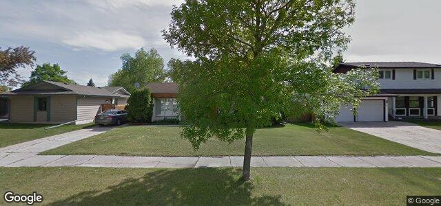 Larawan ng 110 Hiddleston Crescent sa Winnipeg, Manitoba