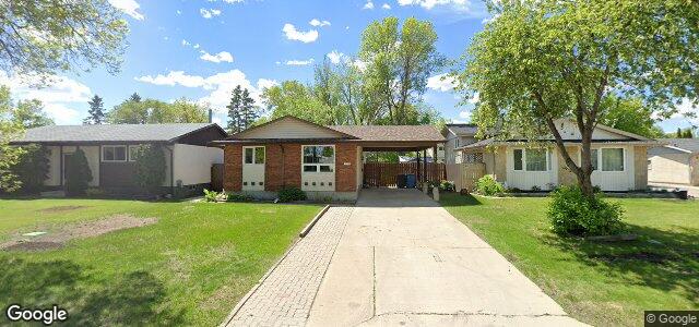 Larawan ng 110 James Carleton Drive sa Winnipeg, Manitoba