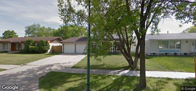 Larawan ng 114 Hiddleston Crescent sa Winnipeg, Manitoba