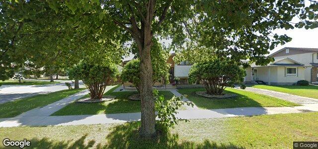 118 Ashmore Drive（加拿大曼尼托巴省溫尼伯市）房屋照片